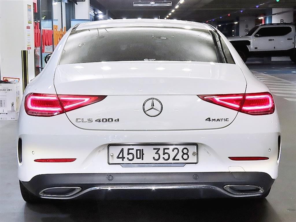 Mercedes Benz CLS Class - Vista 7