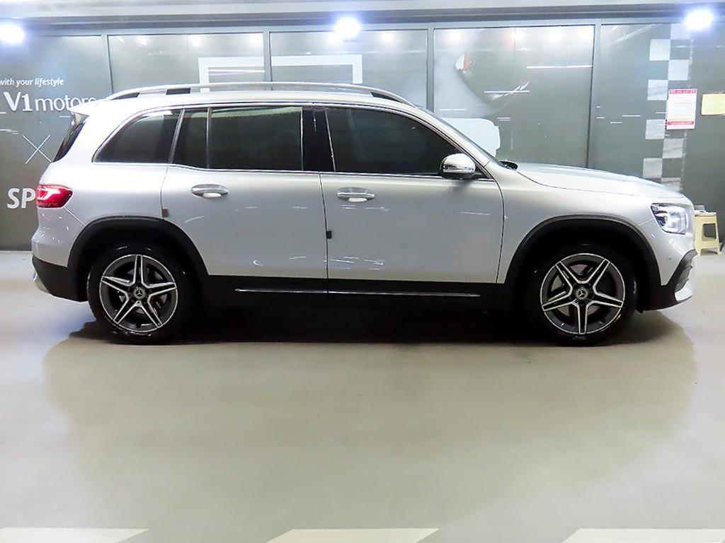 Mercedes Benz GLB Class - Vista 3