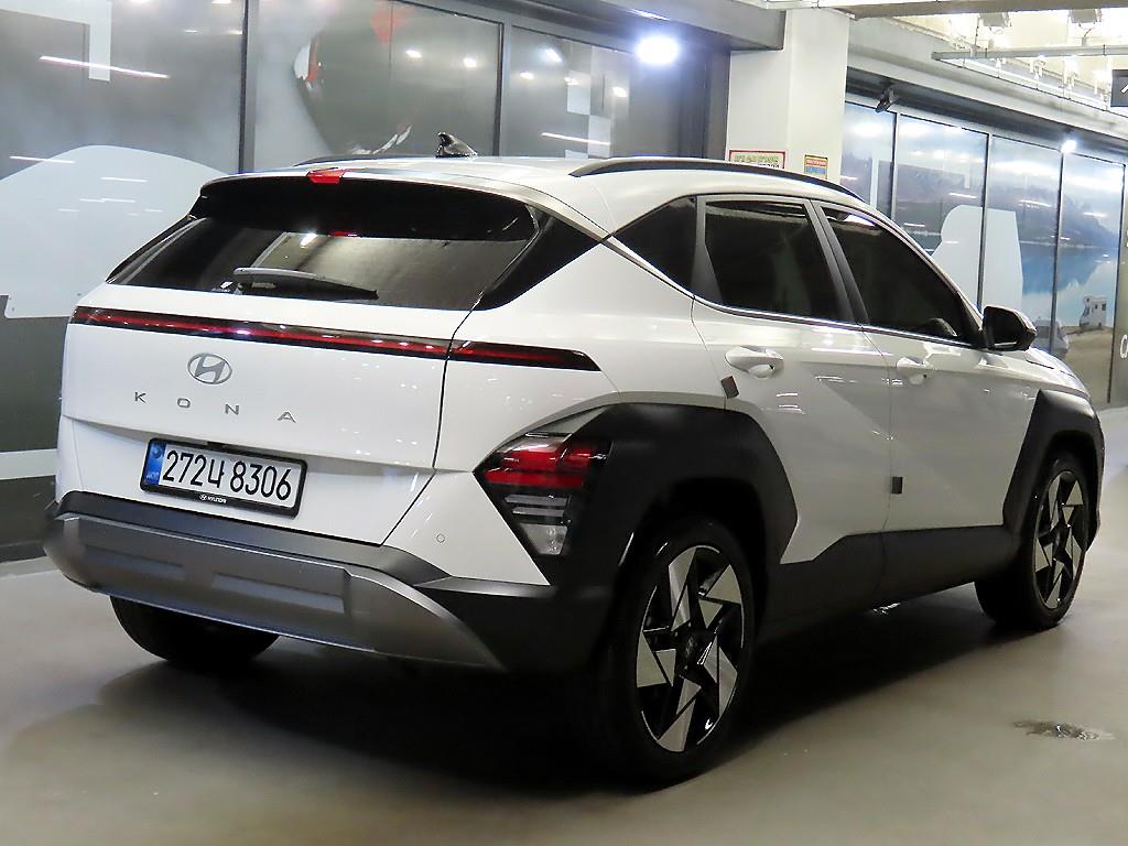 HYUNDAI Kona - Vista 6