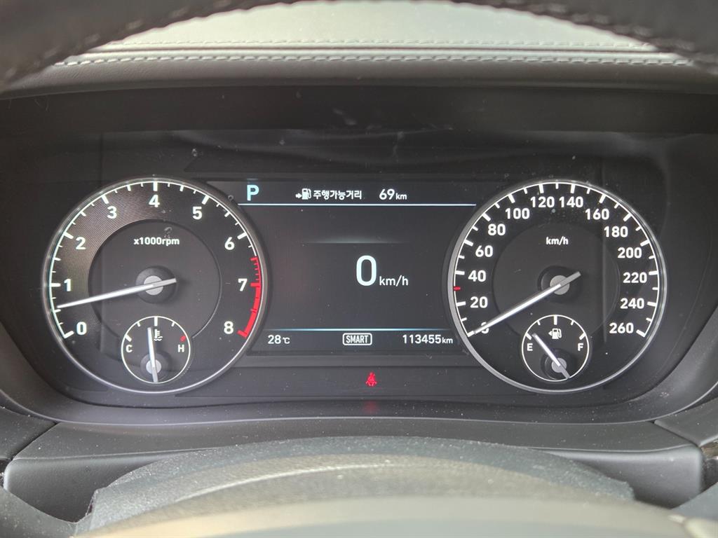 Genesis EQ900 - Vista 12