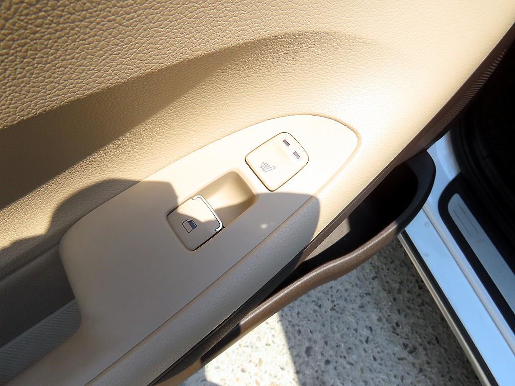 HYUNDAI Grandeur 2017 Blanco - Importación desde Corea - HF Imports Iquique - Foto 19