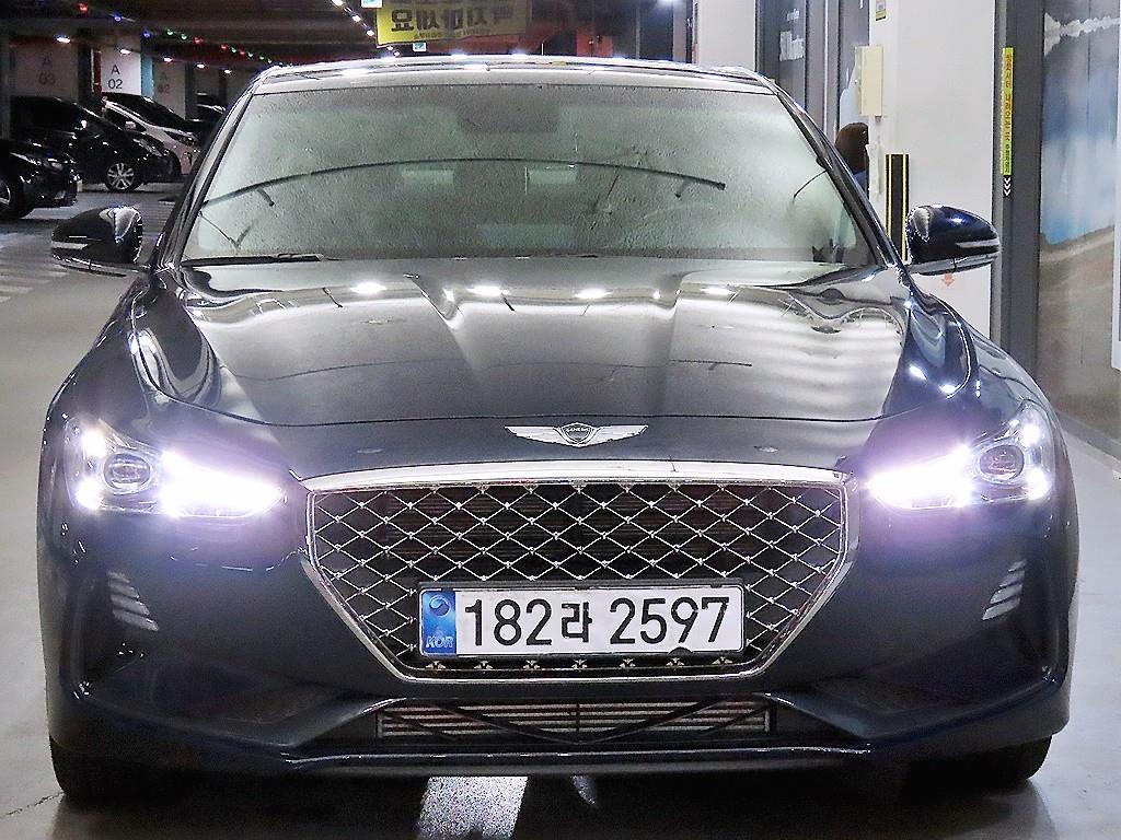 Genesis G70 - Vista 2