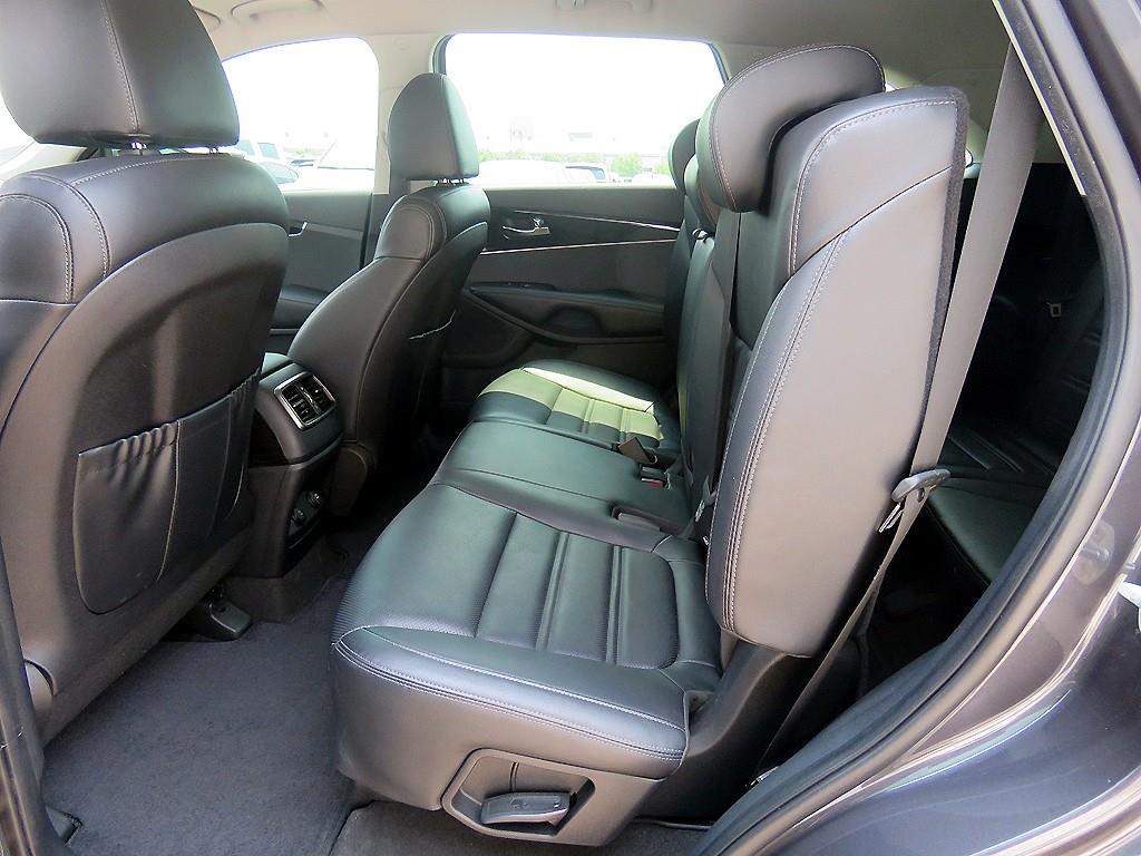 KIA Sorento - Vista 9