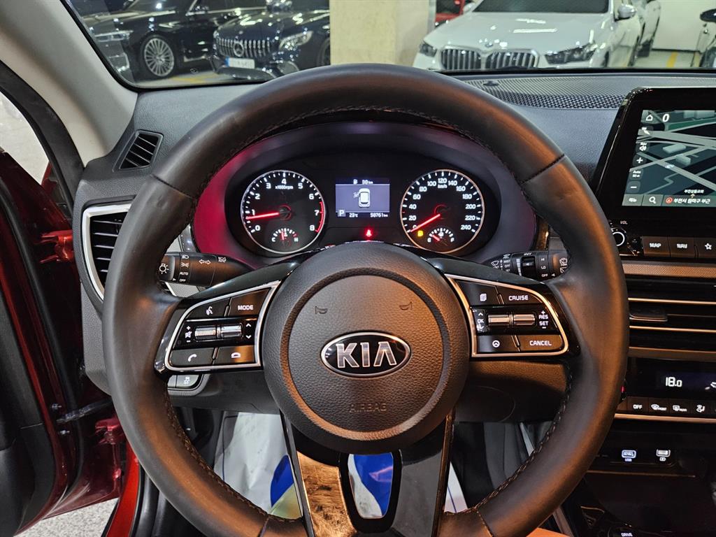 KIA Seltos - Vista 12