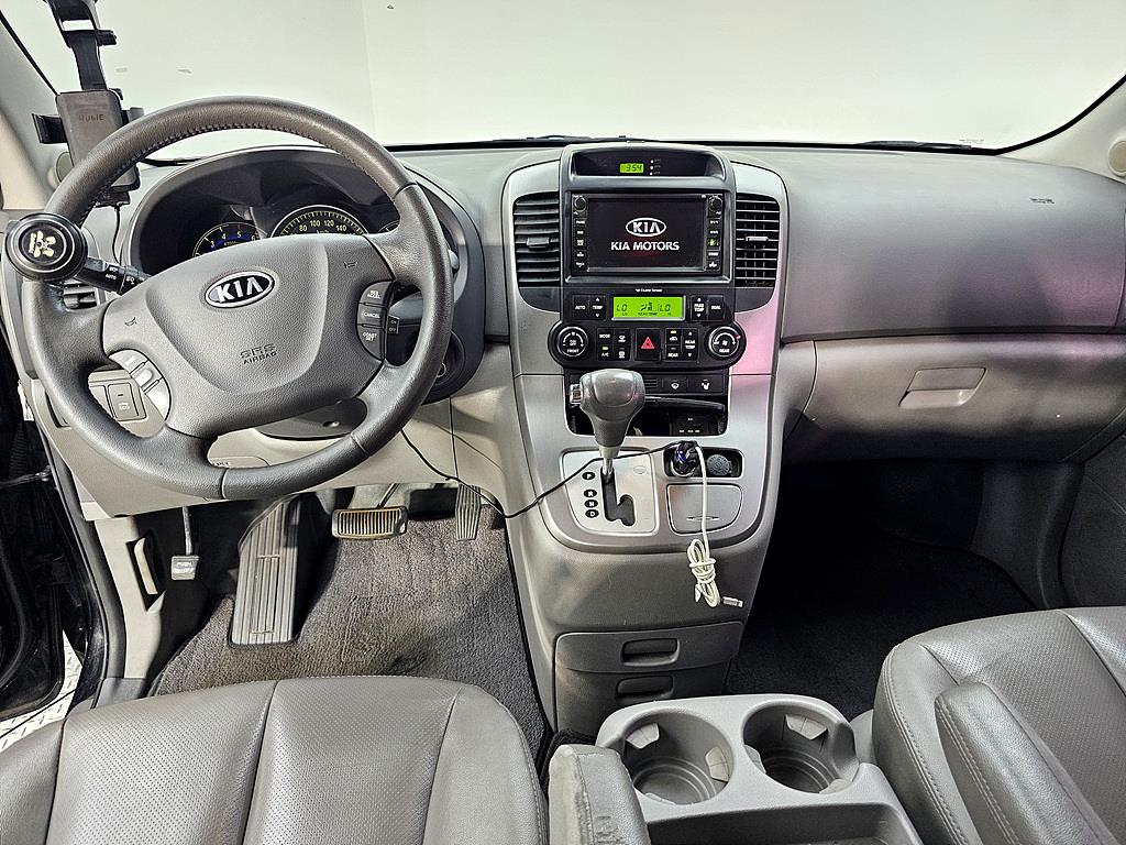 KIA Carnival - Vista 7