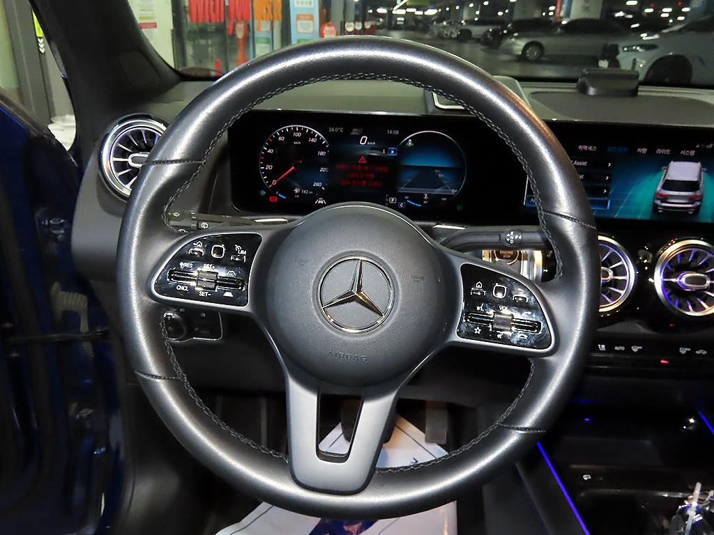 Mercedes Benz GLB Class - Vista 10
