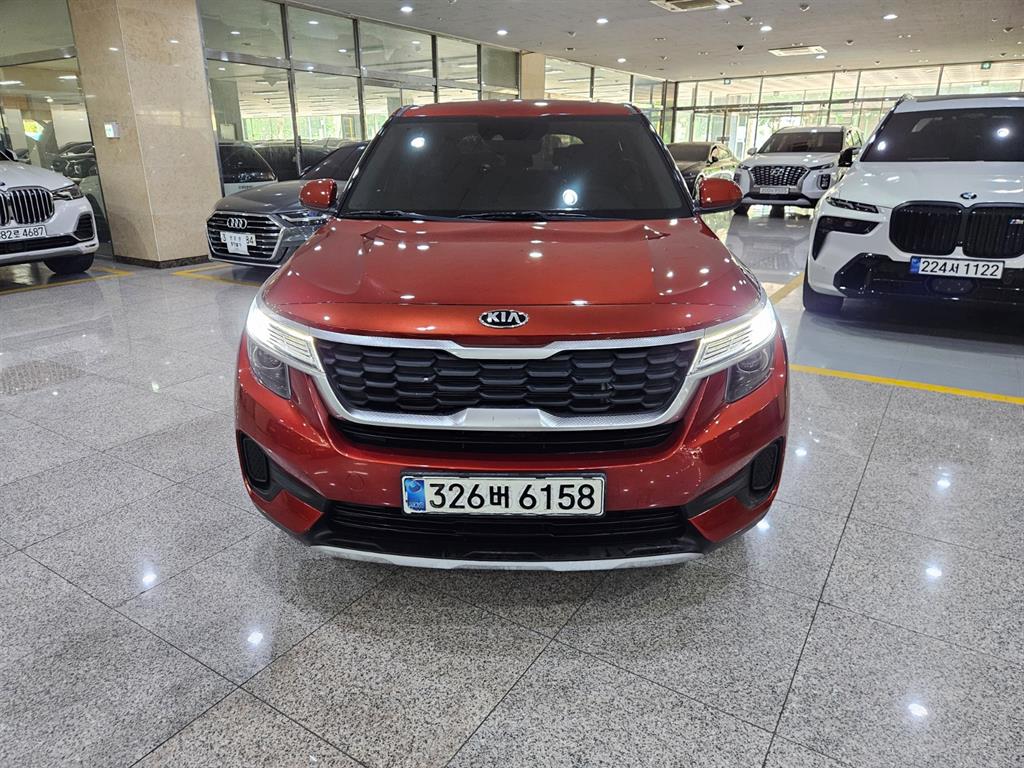 KIA Seltos - Vista 2