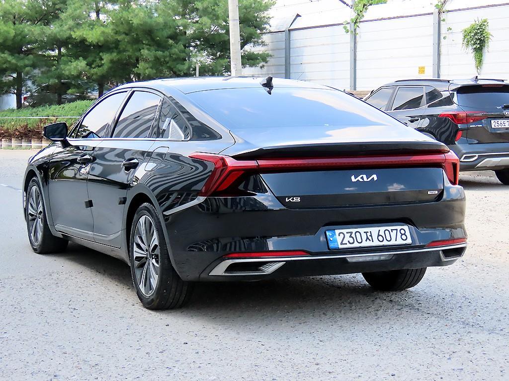 KIA K8 - Vista 3
