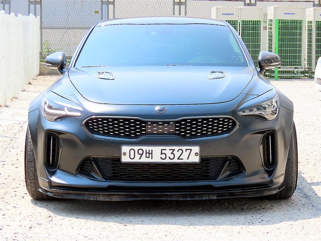 KIA Stinger 2018 Negro - Importación desde Corea - HF Imports Iquique - Foto 1