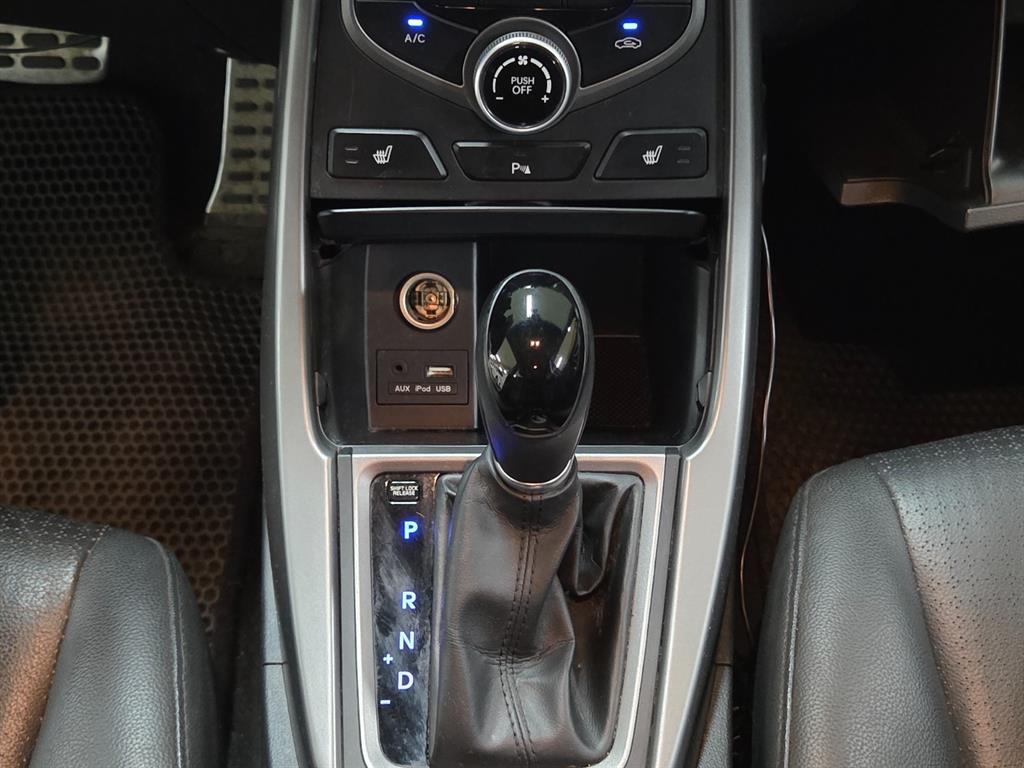 HYUNDAI Avante 2013 Blanco - Importación desde Corea - HF Imports Iquique - Foto 15