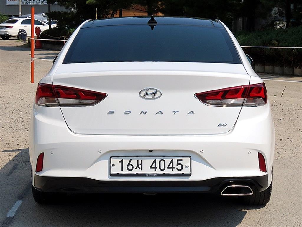 HYUNDAI Sonata - Vista 6