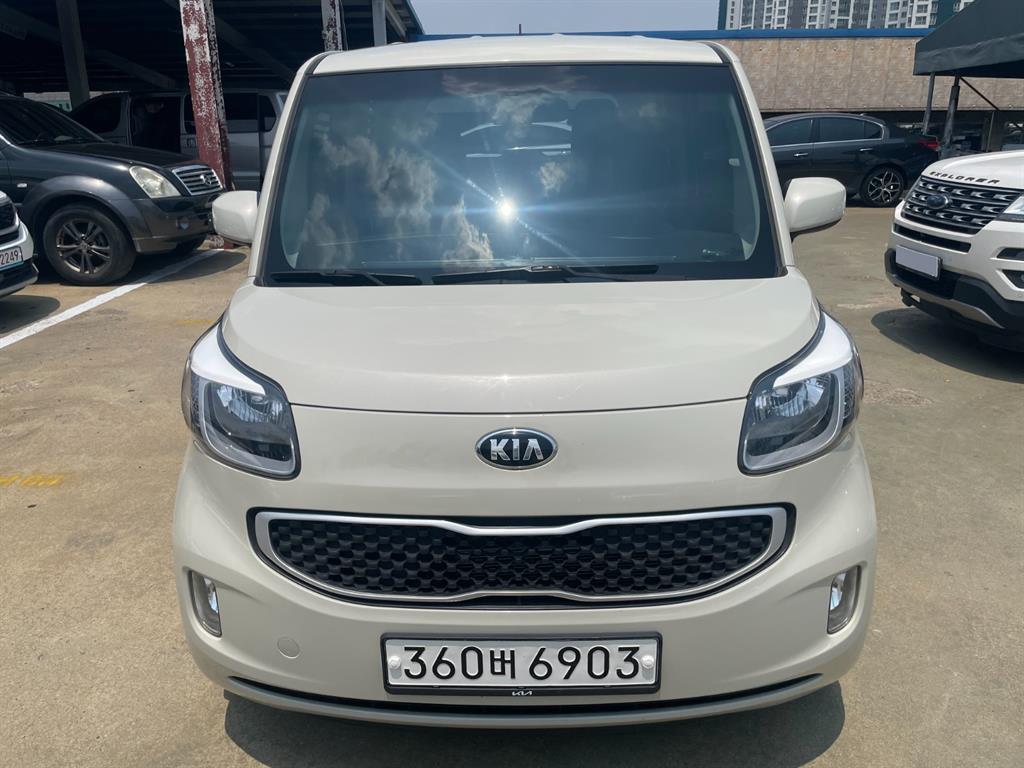 KIA Ray 2017 Blanco - Importación desde Corea - HF Imports Iquique - Foto 1