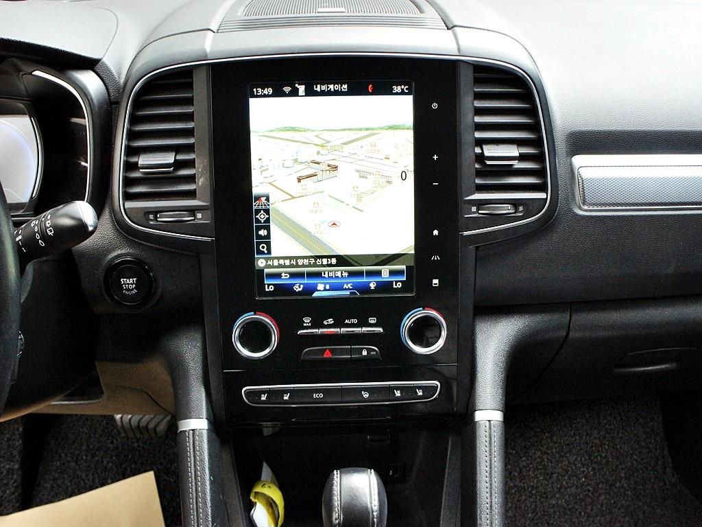 SAMSUNG QM6 - Vista 12