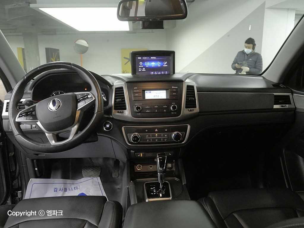 Ssangyong Rexton - Vista 8