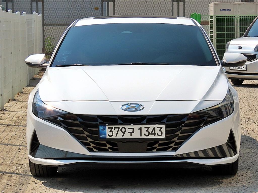 HYUNDAI Avante 2022 Blanco - Importación desde Corea - HF Imports Iquique - Foto 1