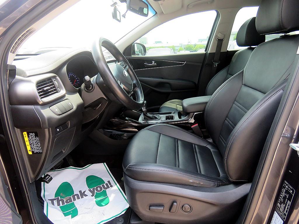 KIA Sorento - Vista 8