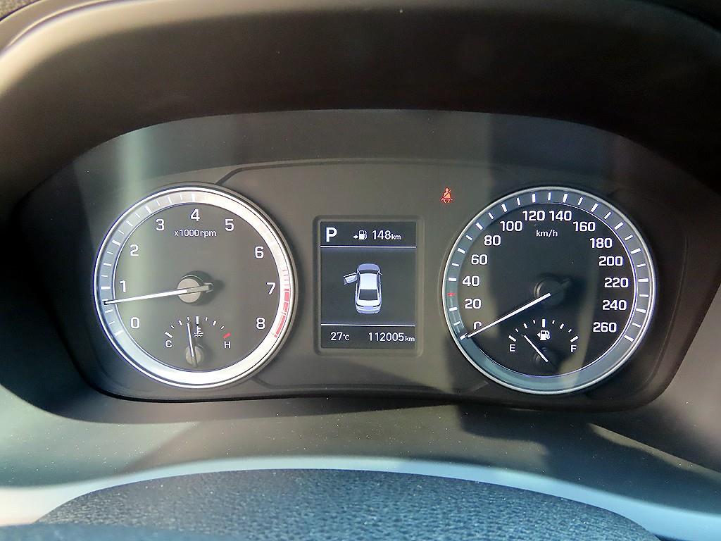 HYUNDAI Sonata - Vista 11