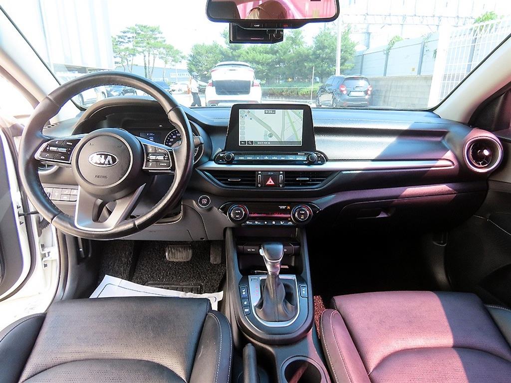 KIA K3 - Vista 9