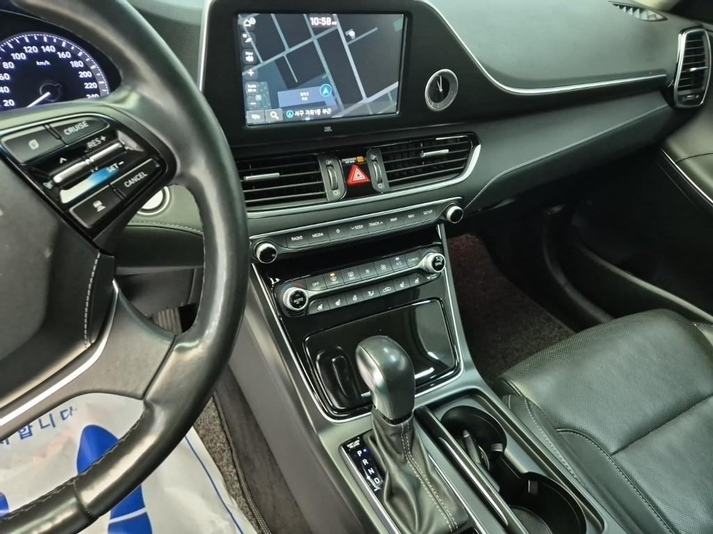 HYUNDAI Grandeur - Vista 12
