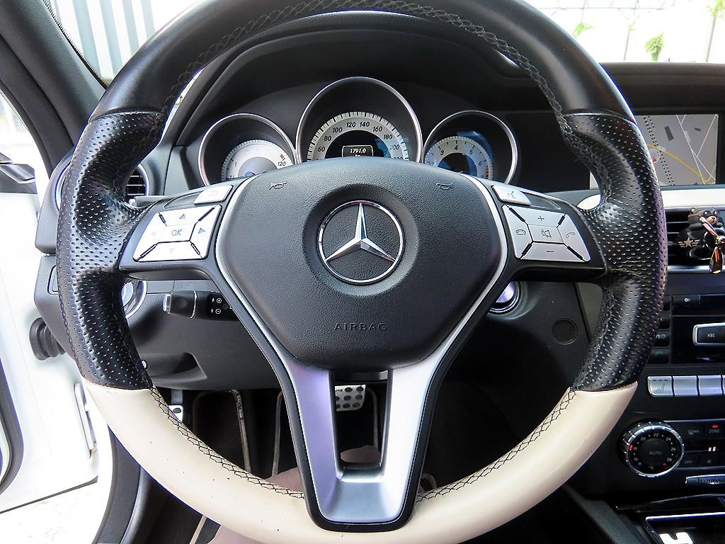 Mercedes Benz C Class - Vista 10