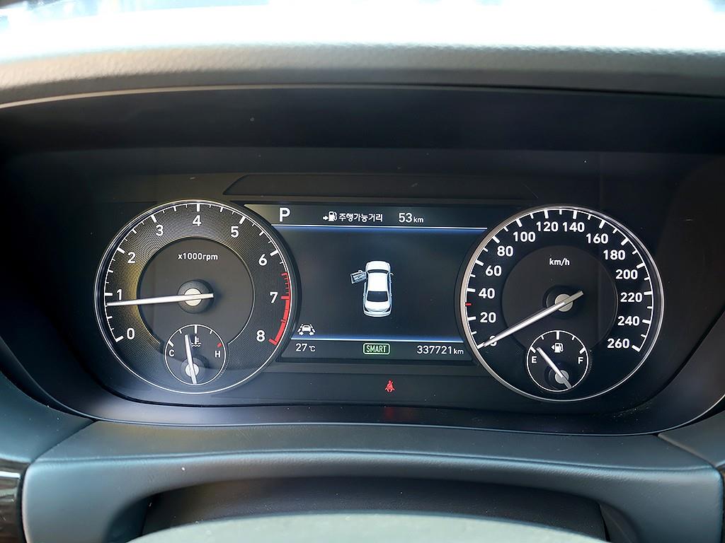 Genesis EQ900 - Vista 8