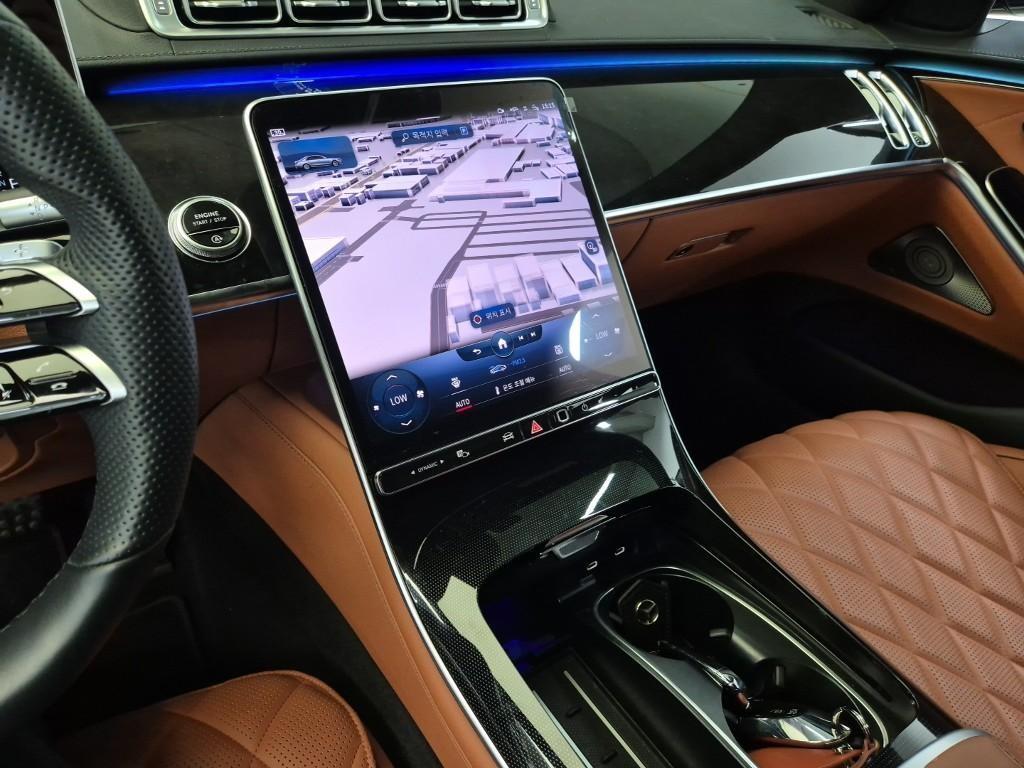 Mercedes Benz S Class - Vista 12