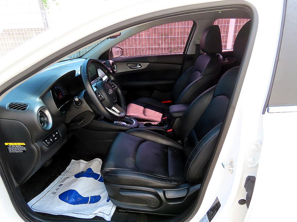 KIA K3 - Vista 7