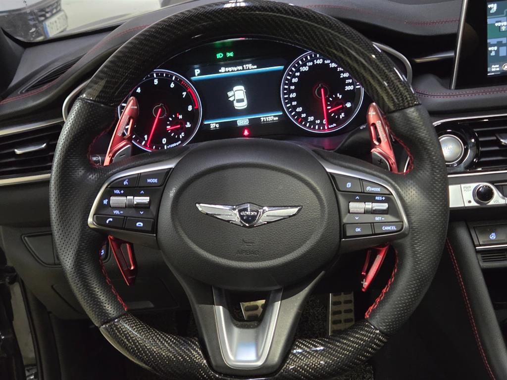 Genesis G70 - Vista 11