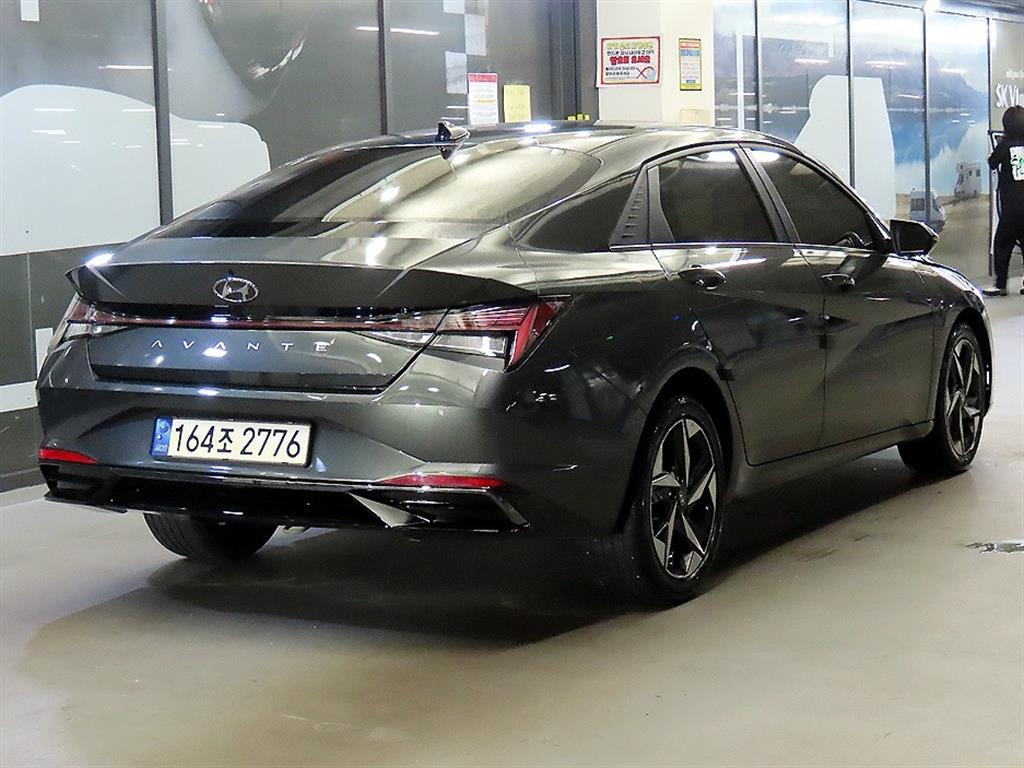 HYUNDAI Avante - Vista 6