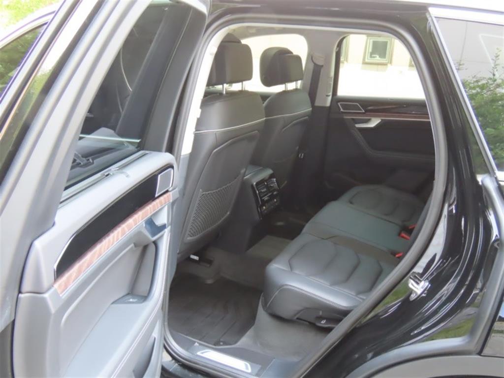 Volkswagen Touareg 2025 Negro - Importación desde Corea - HF Imports Iquique - Foto 16