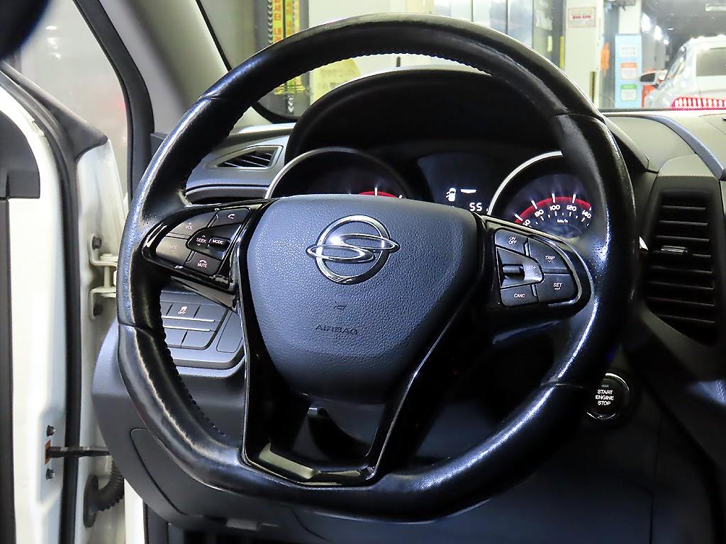 Ssangyong Tivoli - Vista 10