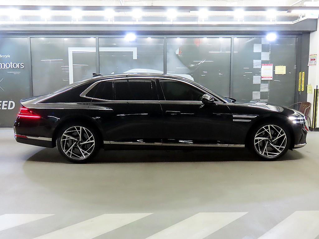 Genesis G90 - Vista 3