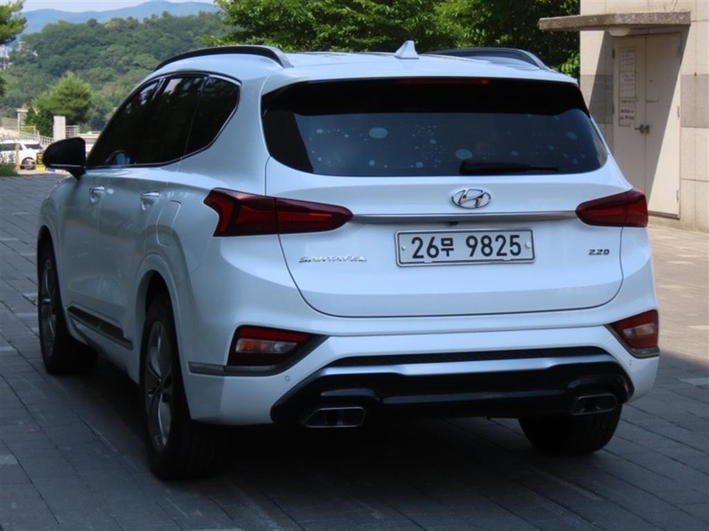HYUNDAI Santa Fe - Vista 6