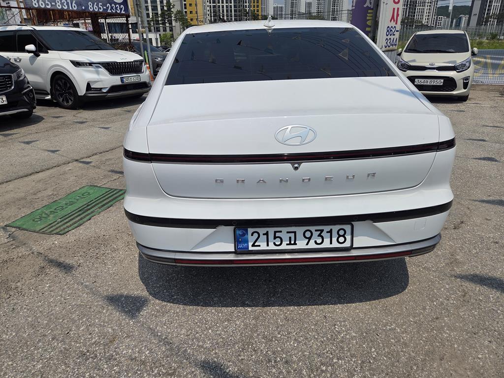 HYUNDAI Grandeur - Vista 6