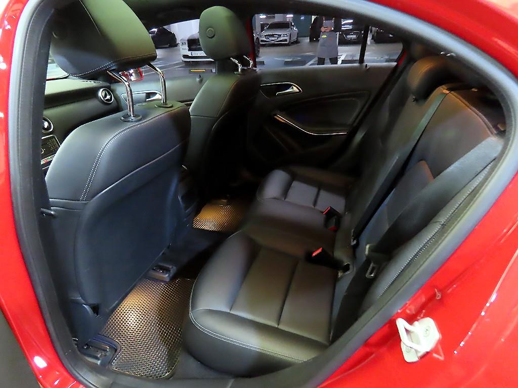 Mercedes Benz A Class - Vista 9