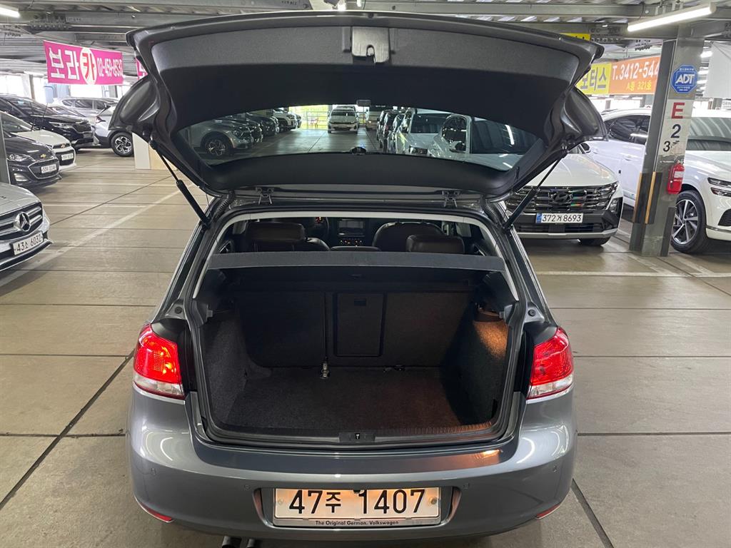 Volkswagen Golf - Vista 7