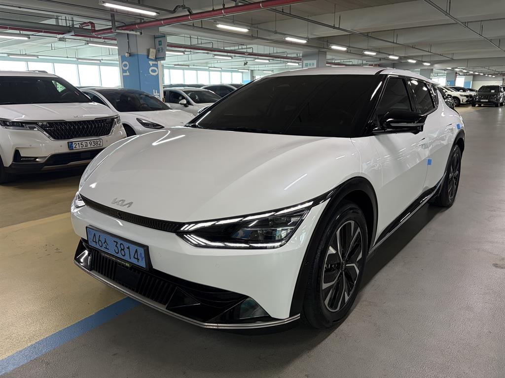 KIA EV6 2022 Blanco - Importación desde Corea - HF Imports Iquique - Foto 1