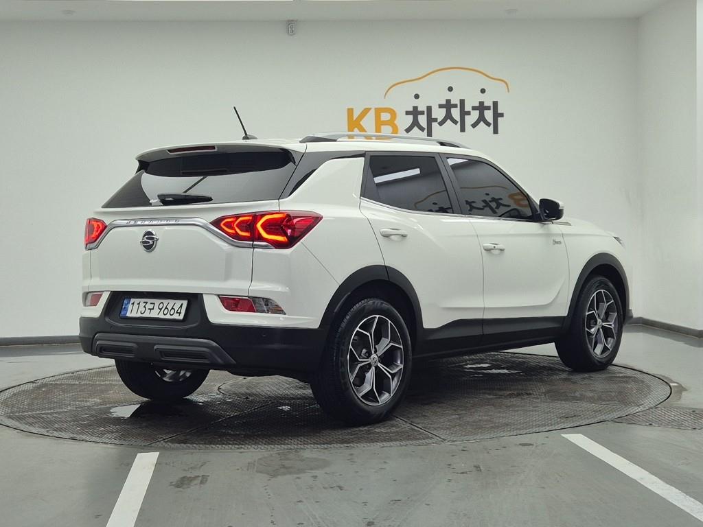 Ssangyong Korando - Vista 6