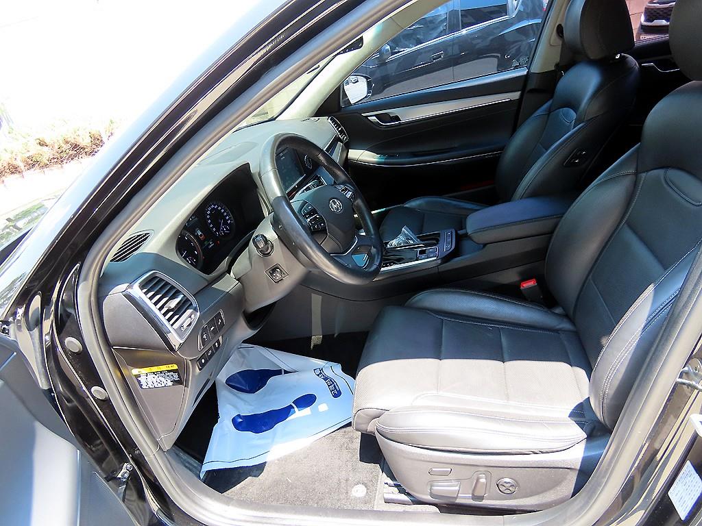 HYUNDAI Grandeur - Vista 7