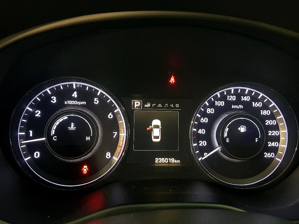 HYUNDAI Aslan - Vista 9
