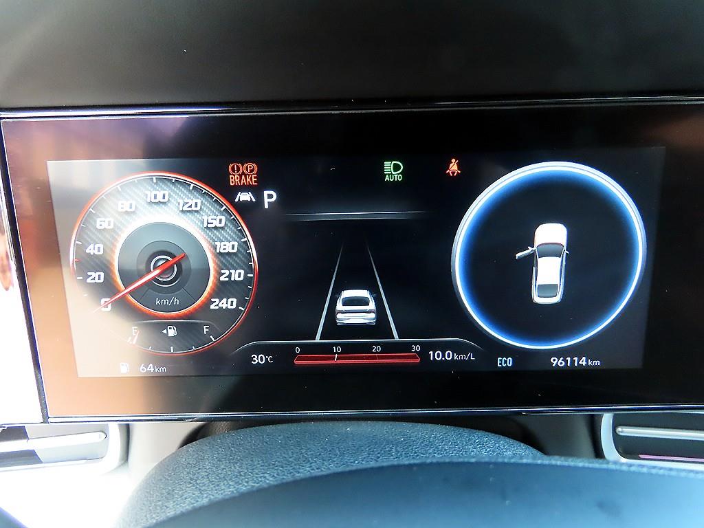 HYUNDAI Avante - Vista 11