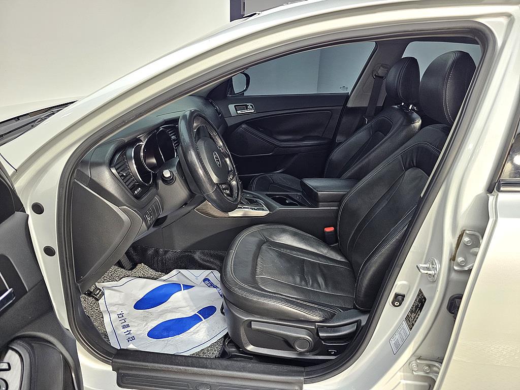 KIA K5 - Vista 10