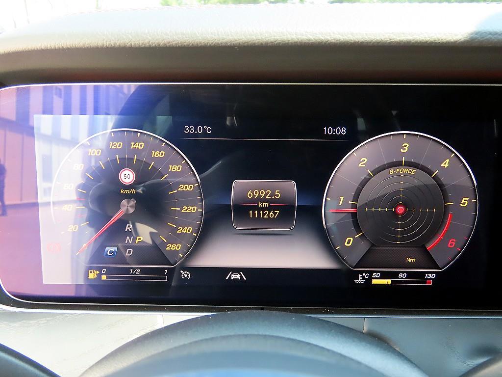 Mercedes Benz E class - Vista 12