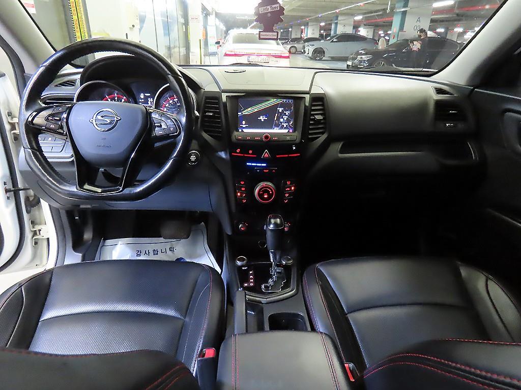 Ssangyong Tivoli - Vista 12