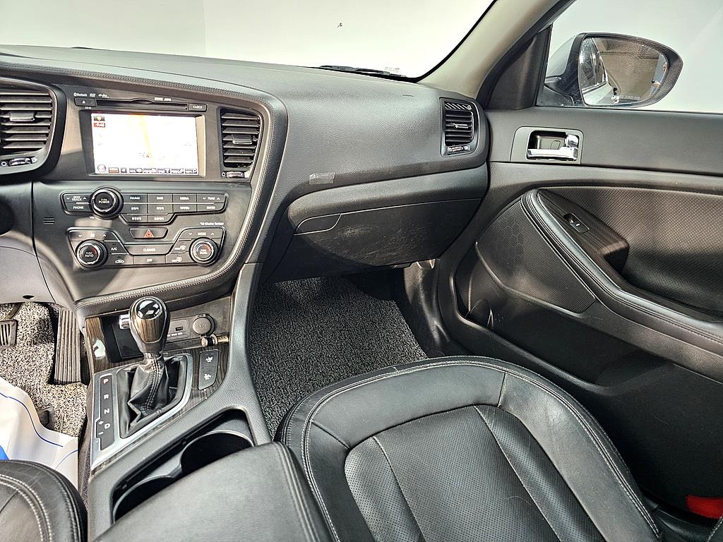 KIA K5 - Vista 12