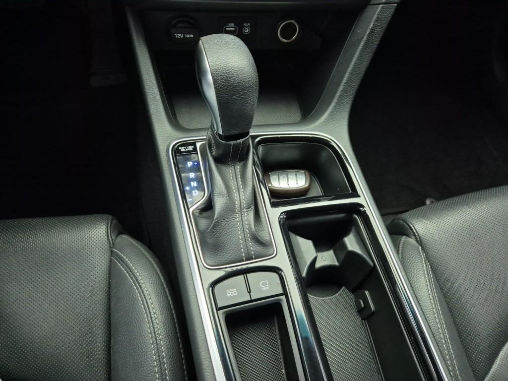 HYUNDAI Sonata - Vista 10