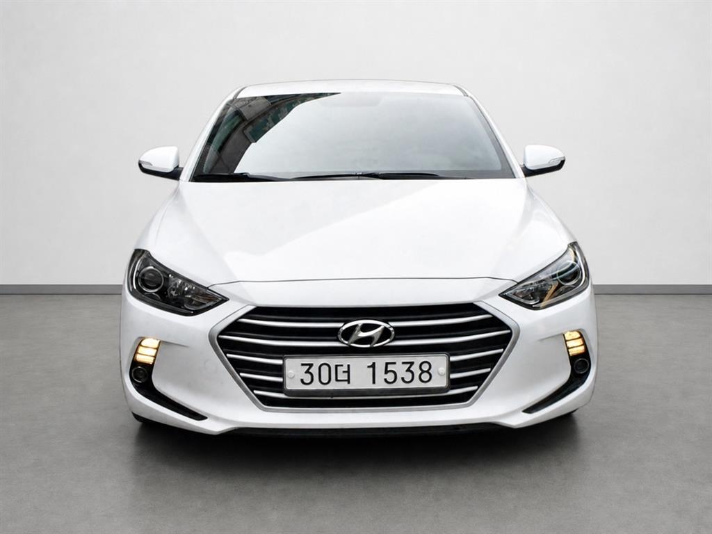 HYUNDAI Avante 2018 Blanco - Importación desde Corea - HF Imports Iquique - Foto 1