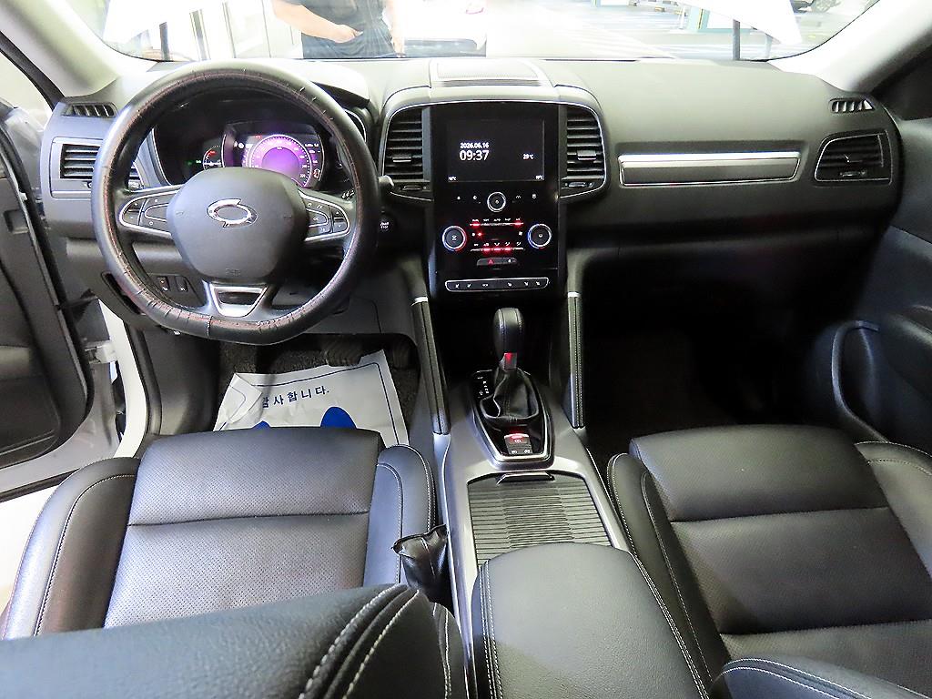 SAMSUNG QM6 - Vista 12
