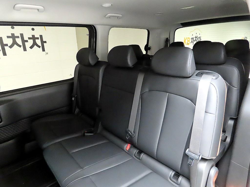 HYUNDAI Staria 2025 Blanco - Importación desde Corea - HF Imports Iquique - Foto 16