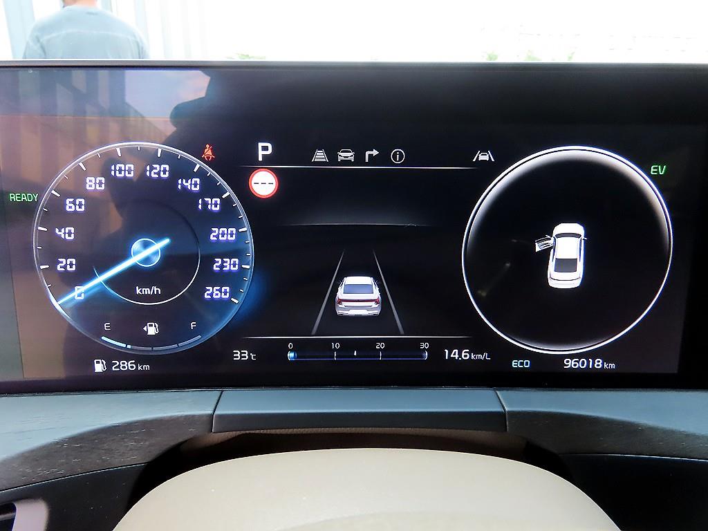 KIA K8 - Vista 11